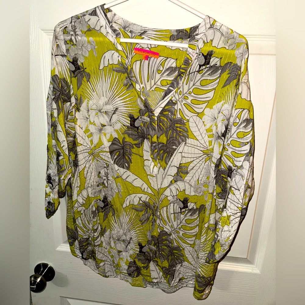 Lime green luxury brand top!